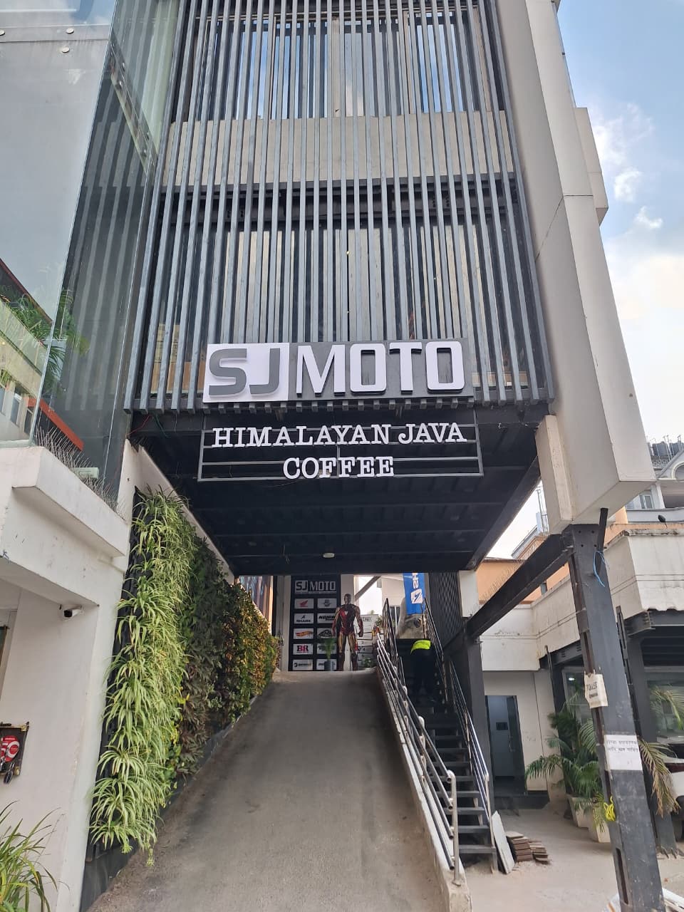 एसजे मोटो र हिमालयन जाभा नयाँ स्वरुपमा