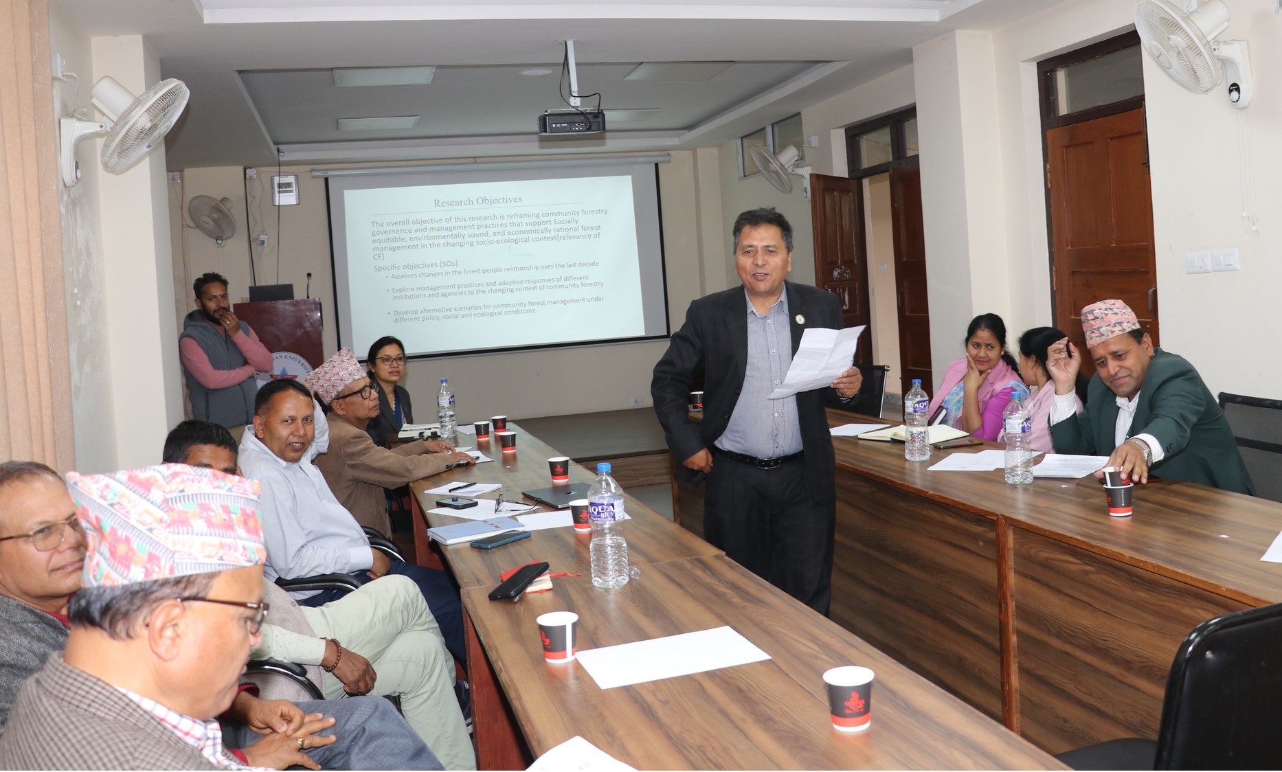 अनुसन्धानमा सामुदायिक वन