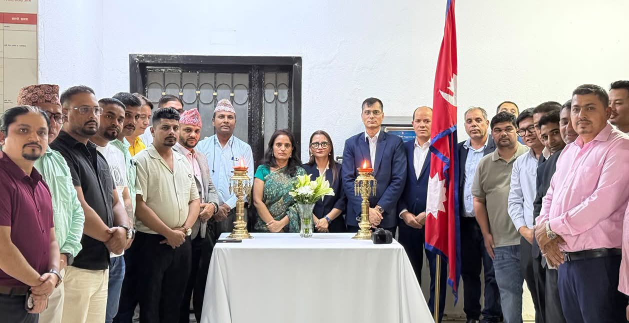 रियादमा भोटेकोशी तथा त्रिशूली बाढीका मृतकप्रति श्रद्धाञ्जली, दीप प्रज्वलनसहित शोकसभा सम्पन्न